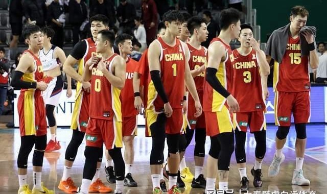 开云体育-争议！深夜23点，中国男篮变天：官宣21人大名单 周琦郭昊文无缘