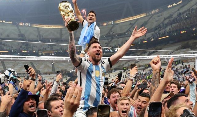 官方网站-险成“千古罪人”又抢镜 劳塔罗你可长点心吧！